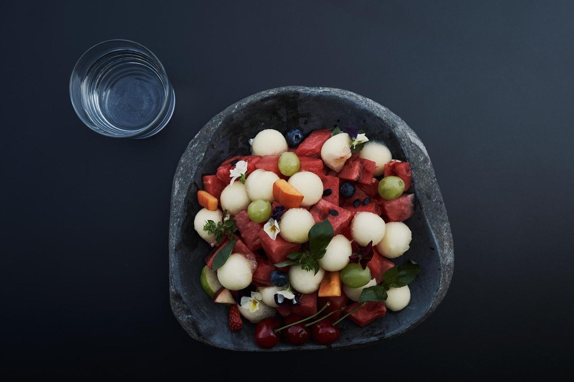 Готель The Newel Psychiko Афіни Екстер'єр фото Fruit salad
